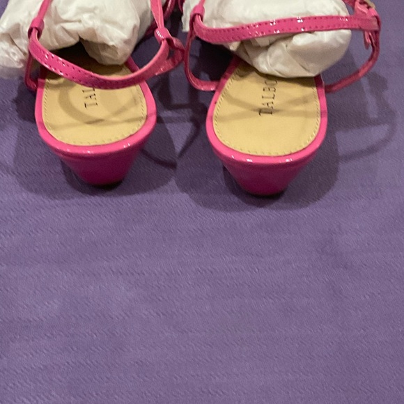 Talbots Pink Patent Leather Flat Sandals, Size 8.5 - Picture 3 of 5